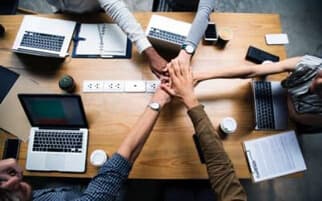 6 TEAM BUILDING ACTIVITIES TO BUILD GROUP COHESION