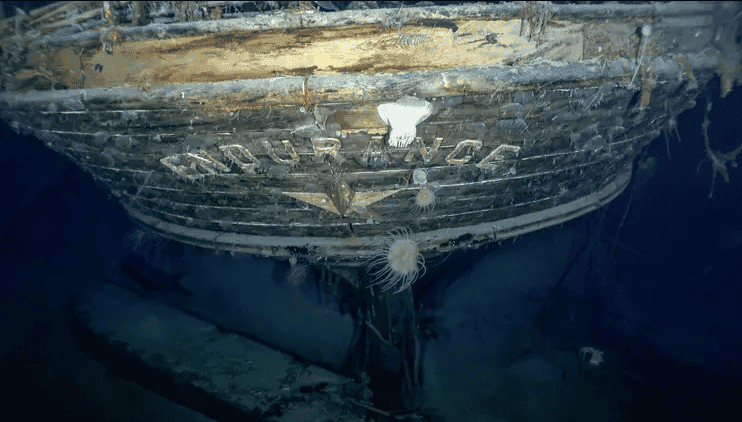 The stern of the Endurance with the name and emblematic polestar. (Photo: Falklands Maritime Heritage Trust and National Geographic)